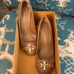 Tory Burch Payton Leather heels. EUC
